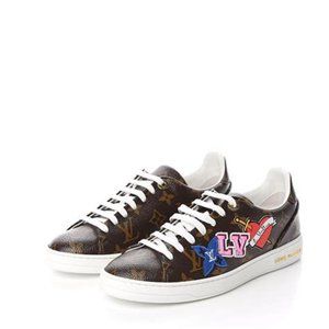 Louis Vuitton Black Heart Sneakers (38) Size 8